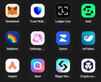 a group of different apps with different icons on them